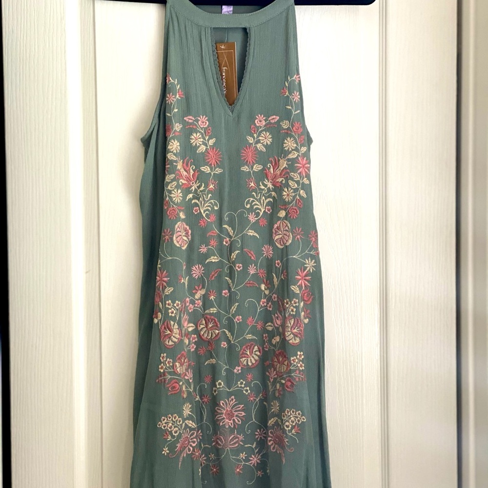 NWT Olive floral summer dress